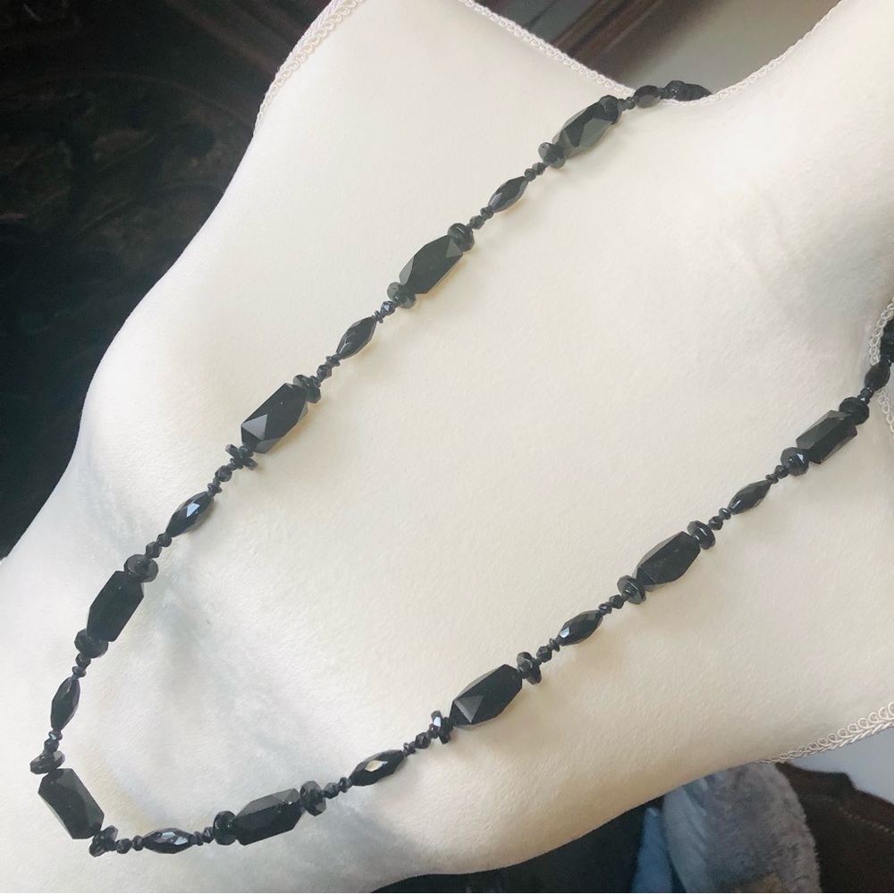 Vintage 80s faceted black heavy glass stone long length necklace